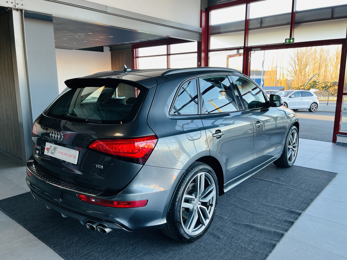 AUDI SQ5 3,0  TDI V6 326 COMPETITION  BVA8 QUATTRO ATTELAGE ELECTRIQUE GPS CAMERA  ALU BROSSE REGULATEUR ADAPTATIF BI-XENON  PARK PILOT  DRIVE SELECT JANTE 21 FINITION BLACK EXCELLENT ETAT