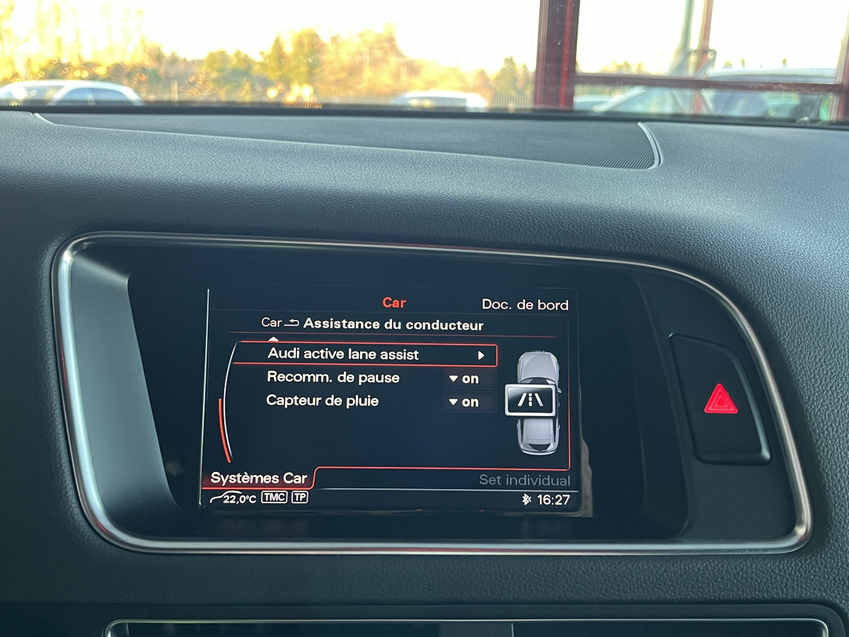 AUDI SQ5 3,0  TDI V6 326 COMPETITION  BVA8 QUATTRO ATTELAGE ELECTRIQUE GPS CAMERA  ALU BROSSE REGULATEUR ADAPTATIF BI-XENON  PARK PILOT  DRIVE SELECT JANTE 21 FINITION BLACK EXCELLENT ETAT