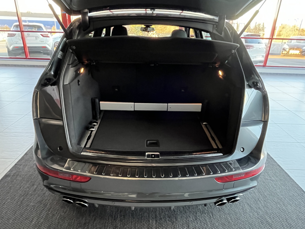 AUDI SQ5 3,0  TDI V6 326 COMPETITION  BVA8 QUATTRO ATTELAGE ELECTRIQUE GPS CAMERA  ALU BROSSE REGULATEUR ADAPTATIF BI-XENON  PARK PILOT  DRIVE SELECT JANTE 21 FINITION BLACK EXCELLENT ETAT