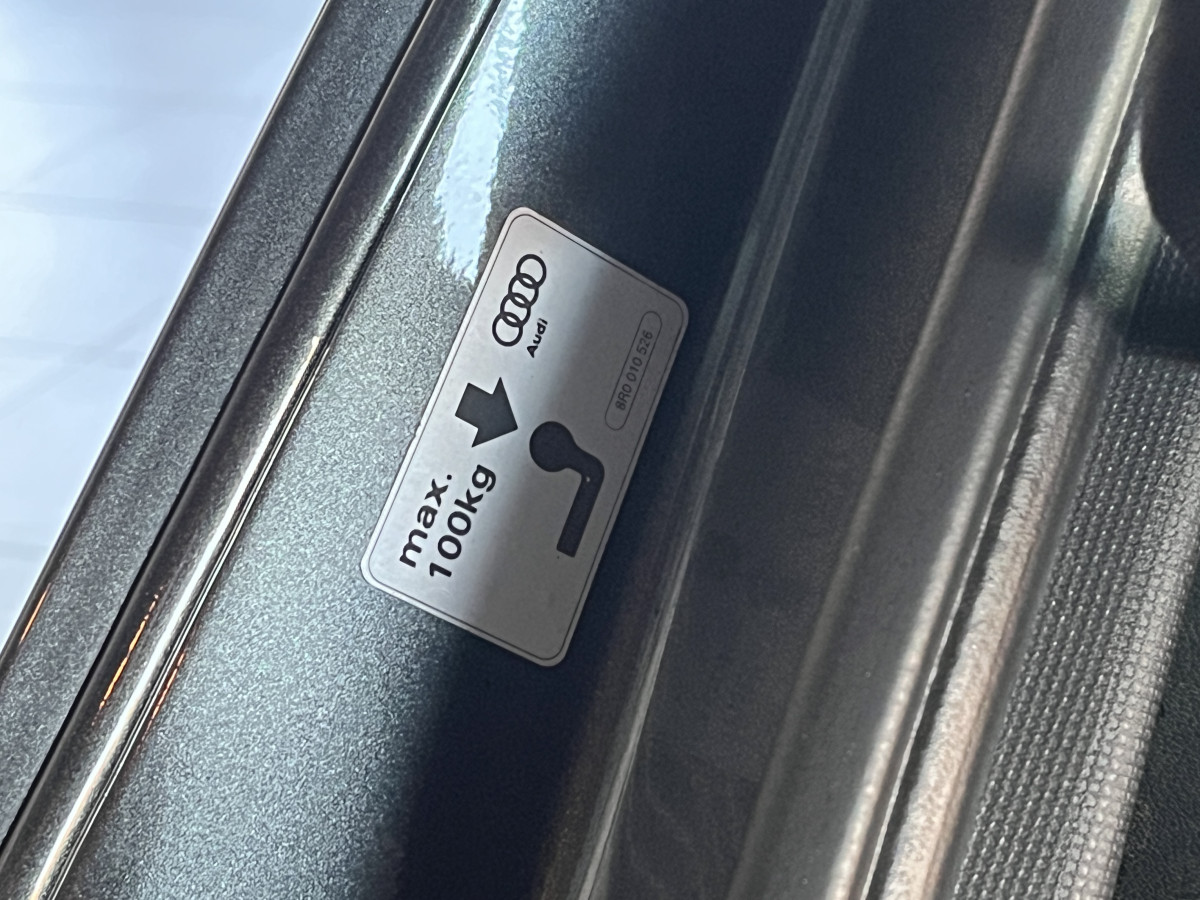 AUDI SQ5 3,0  TDI V6 326 COMPETITION  BVA8 QUATTRO ATTELAGE ELECTRIQUE GPS CAMERA  ALU BROSSE REGULATEUR ADAPTATIF BI-XENON  PARK PILOT  DRIVE SELECT JANTE 21 FINITION BLACK EXCELLENT ETAT