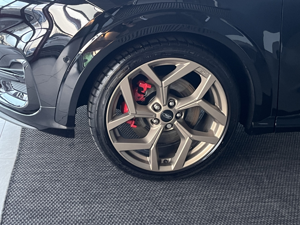 FORD PUMA ST 1,5 200 GOLD EDITION 324/999  PACK PERF GPS CAMERA E FEUX FULL LED HIFI B&O APPLE CAR PLAY PACK HIVER  KEYLESS ECHAPPEMENT A CLAPET ETAT NEUF