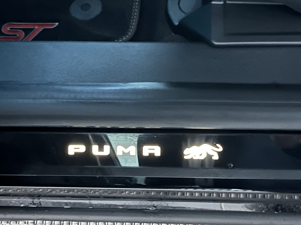 FORD PUMA ST 1,5 200 GOLD EDITION 324/999  PACK PERF GPS CAMERA E FEUX FULL LED HIFI B&O APPLE CAR PLAY PACK HIVER  KEYLESS ECHAPPEMENT A CLAPET ETAT NEUF