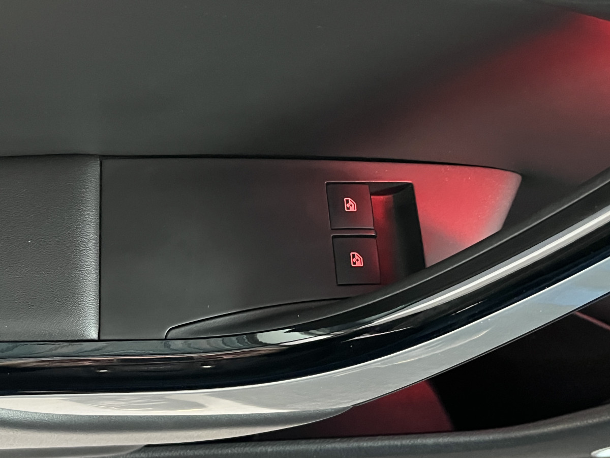 OPEL ASTRA GTC OPC 2,0 TURBO 280 PACK PERFORMANCE HIFI INFINITY GPS CAMERA APPLE CAR PLAY SIEGES RECARO PERF JANTES 20 BI-XENON PACK APPARENCE FREIN BREMBO PARK PILOT  EXCELLENT ETAT