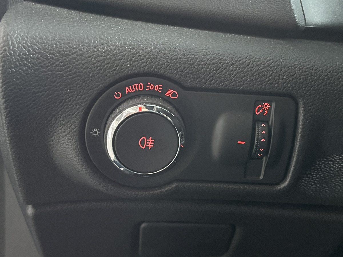 OPEL ASTRA GTC OPC 2,0 TURBO 280 PACK PERFORMANCE HIFI INFINITY GPS CAMERA APPLE CAR PLAY SIEGES RECARO PERF JANTES 20 BI-XENON PACK APPARENCE FREIN BREMBO PARK PILOT  EXCELLENT ETAT