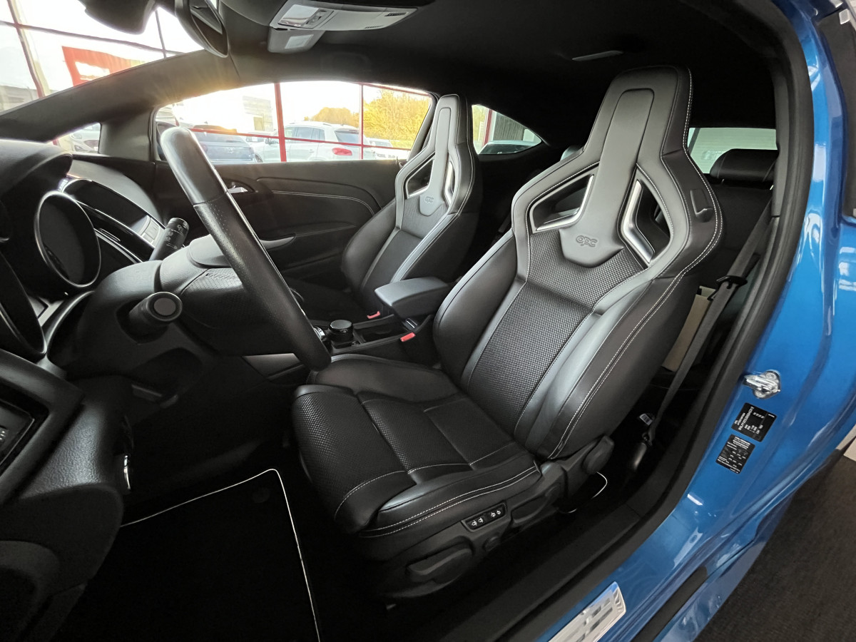 OPEL ASTRA GTC OPC 2,0 TURBO 280 PACK PERFORMANCE HIFI INFINITY GPS CAMERA APPLE CAR PLAY SIEGES RECARO PERF JANTES 20 BI-XENON PACK APPARENCE FREIN BREMBO PARK PILOT  EXCELLENT ETAT