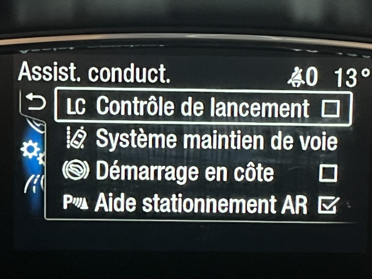 FORD FIESTA ST 1,5 200 PACK PERFORMANCE DIFFERENTIEL LAUNCH CONTROL GPS CAMERA  APPLE CARPLAY FEUX HALOGENE  BLUETOOTH REGULATEUR LIMITEUR JANTES 18 EXCELLENT ETAT