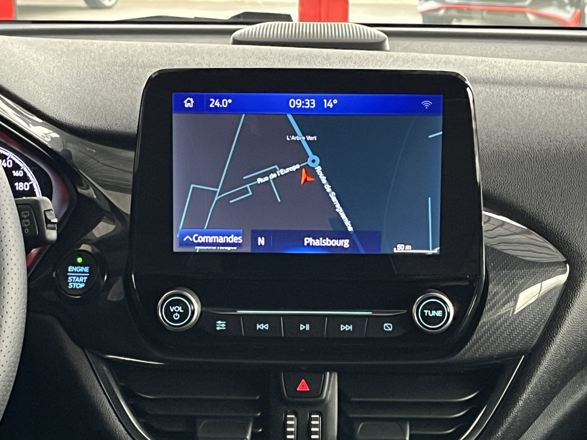 FORD FIESTA ST 1,5 200 PACK PERFORMANCE DIFFERENTIEL LAUNCH CONTROL GPS CAMERA  APPLE CARPLAY FEUX HALOGENE  BLUETOOTH REGULATEUR LIMITEUR JANTES 18 EXCELLENT ETAT