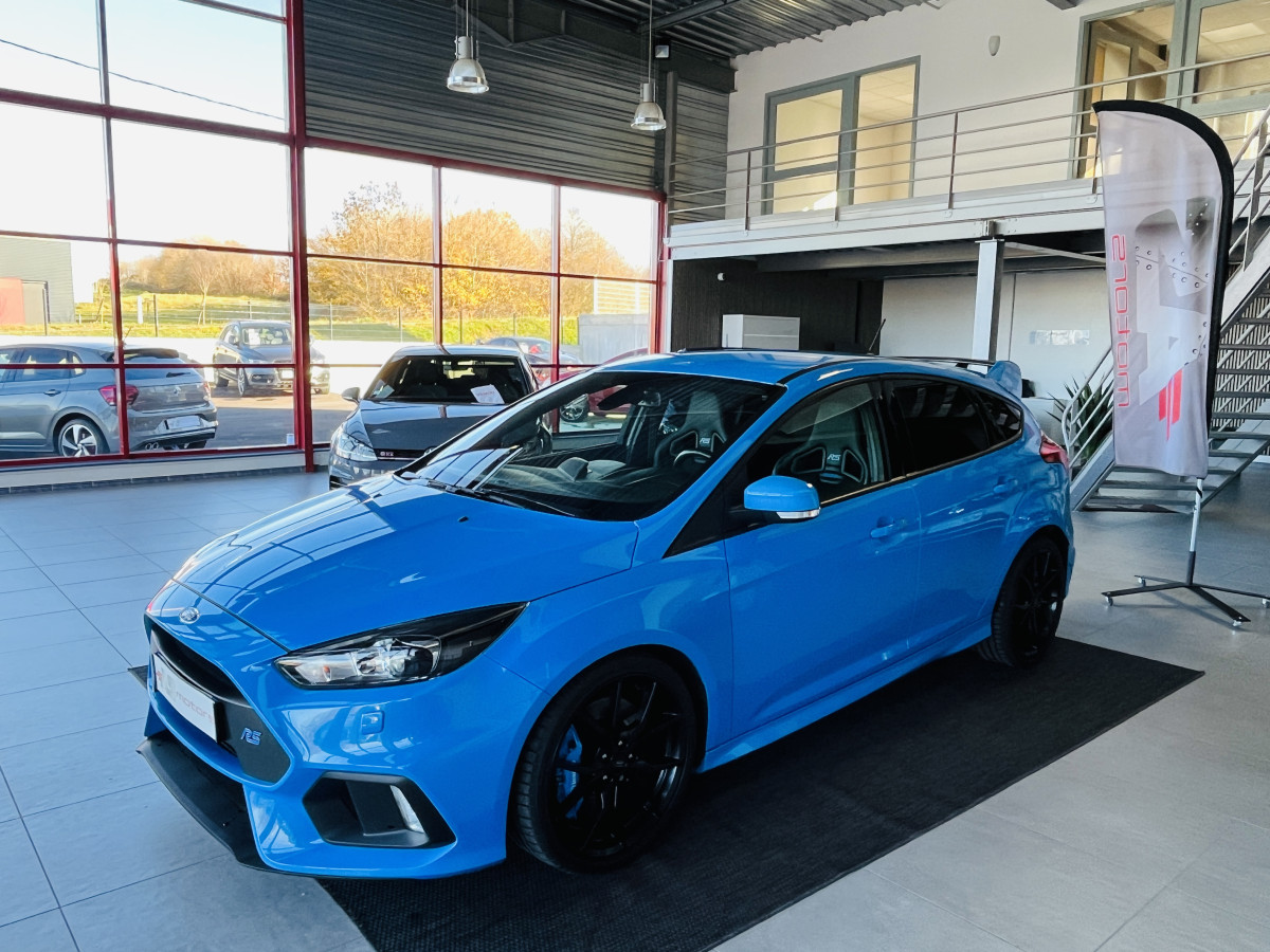 FORD FOCUS RS 2,3 350 4X4 GPS  HIFI SONY LAUNCH CONTROL APPLE CARPLAY RECARO REGULATEUR LIMITEUR KEYLESS  FEUX BI-XENON JANTES FORGEES PARK PILOT  EXCELLENT ETAT