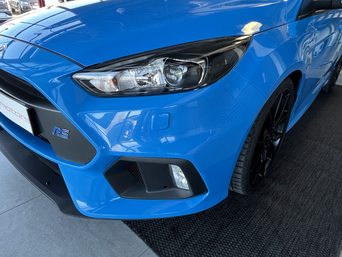 FORD FOCUS RS 2,3 350 4X4 GPS  HIFI SONY LAUNCH CONTROL APPLE CARPLAY RECARO REGULATEUR LIMITEUR KEYLESS  FEUX BI-XENON JANTES FORGEES PARK PILOT  EXCELLENT ETAT