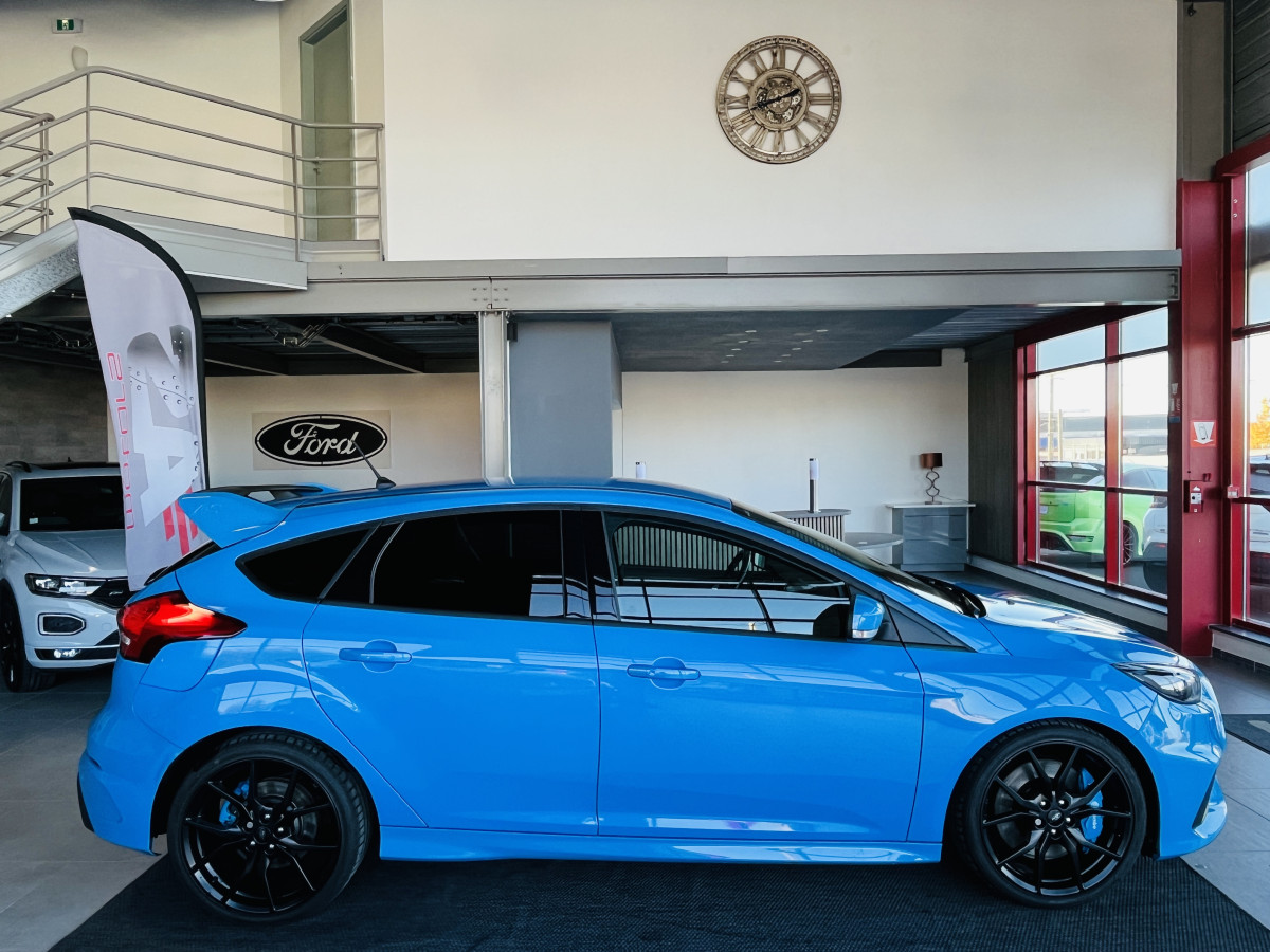 FORD FOCUS RS 2,3 350 4X4 GPS  HIFI SONY LAUNCH CONTROL APPLE CARPLAY RECARO REGULATEUR LIMITEUR KEYLESS  FEUX BI-XENON JANTES FORGEES PARK PILOT  EXCELLENT ETAT