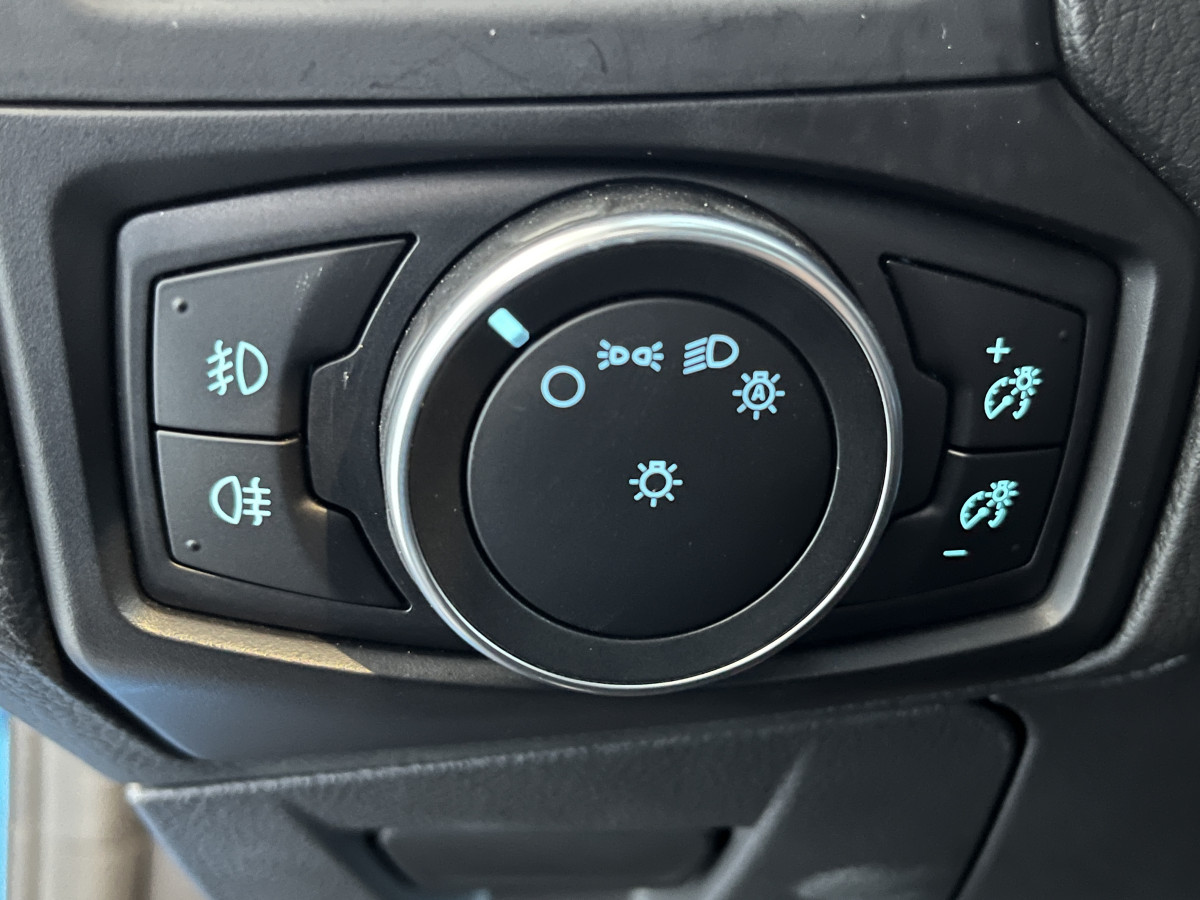 FORD FOCUS RS 2,3 350 4X4 GPS  HIFI SONY LAUNCH CONTROL APPLE CARPLAY RECARO REGULATEUR LIMITEUR KEYLESS  FEUX BI-XENON JANTES FORGEES PARK PILOT  EXCELLENT ETAT