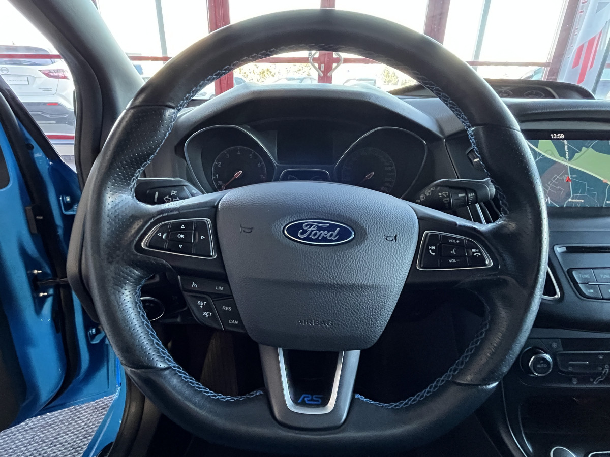 FORD FOCUS RS 2,3 350 4X4 GPS  HIFI SONY LAUNCH CONTROL APPLE CARPLAY RECARO REGULATEUR LIMITEUR KEYLESS  FEUX BI-XENON JANTES FORGEES PARK PILOT  EXCELLENT ETAT