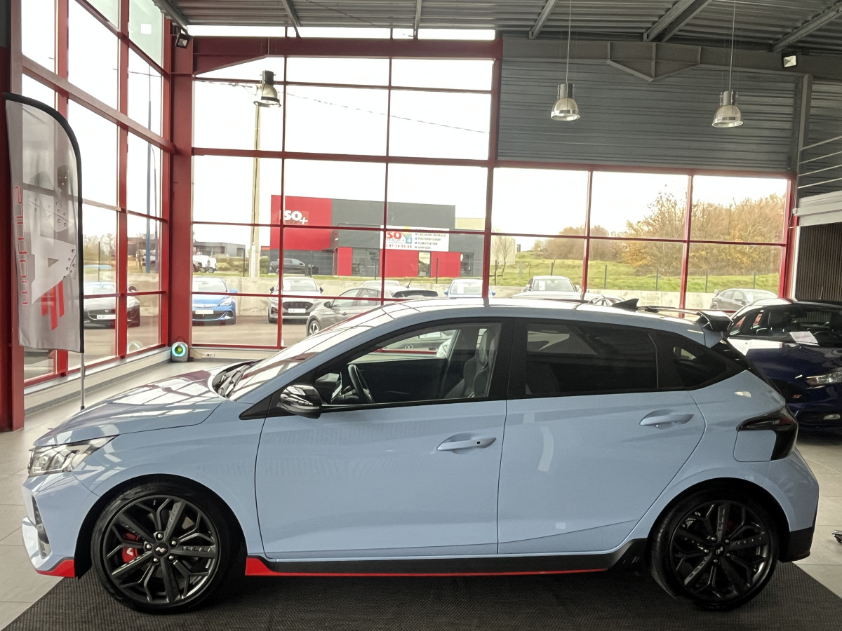 HYUNDAI I20 N 1,6 T-GDI 204 GPS CAMERA APPLE CARPLAY REGULATEUR LIMITEUR KEYLESS VIRTUAL COCKPIT DRIVE SELECT HIFI BOSE FULL LED DIFFERENTIEL A GLISSEMENT ETAT NEUF