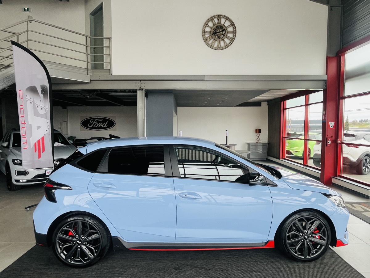 HYUNDAI I20 N 1,6 T-GDI 204 GPS CAMERA APPLE CARPLAY REGULATEUR LIMITEUR KEYLESS VIRTUAL COCKPIT DRIVE SELECT HIFI BOSE FULL LED DIFFERENTIEL A GLISSEMENT ETAT NEUF