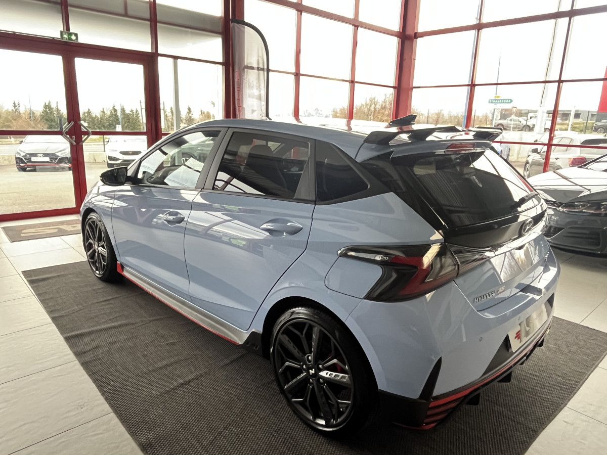 HYUNDAI I20 N 1,6 T-GDI 204 GPS CAMERA APPLE CARPLAY REGULATEUR LIMITEUR KEYLESS VIRTUAL COCKPIT DRIVE SELECT HIFI BOSE FULL LED DIFFERENTIEL A GLISSEMENT ETAT NEUF