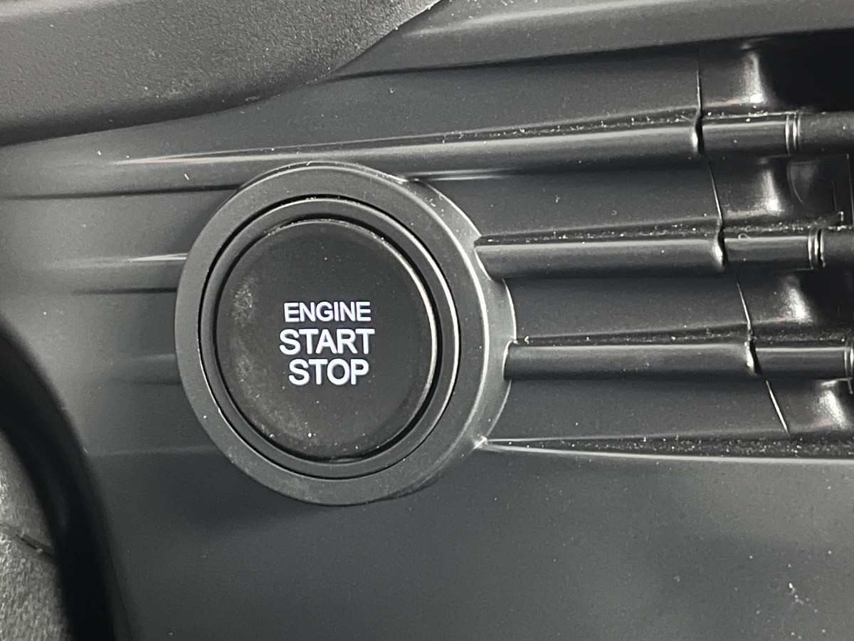 HYUNDAI I20 N 1,6 T-GDI 204 GPS CAMERA APPLE CARPLAY REGULATEUR LIMITEUR KEYLESS VIRTUAL COCKPIT DRIVE SELECT HIFI BOSE FULL LED DIFFERENTIEL A GLISSEMENT ETAT NEUF