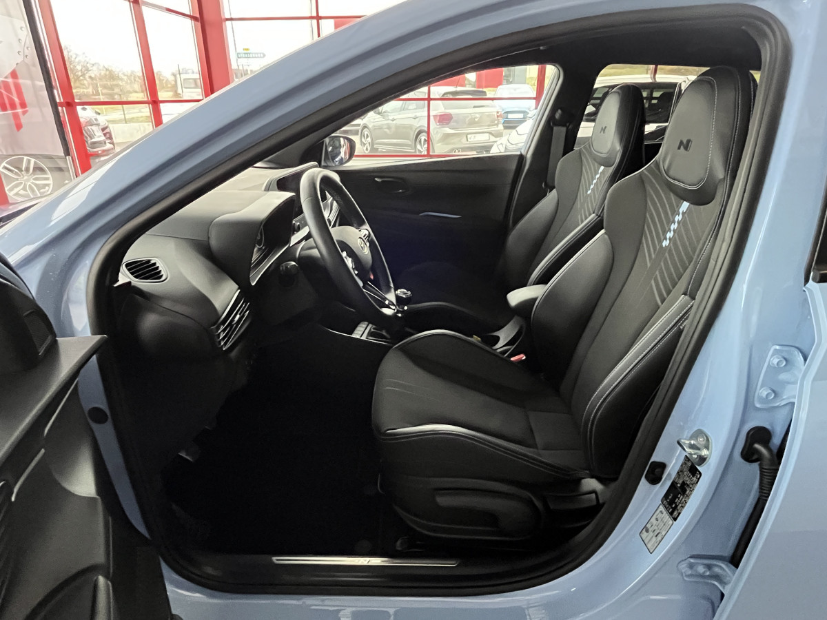 HYUNDAI I20 N 1,6 T-GDI 204 GPS CAMERA APPLE CARPLAY REGULATEUR LIMITEUR KEYLESS VIRTUAL COCKPIT DRIVE SELECT HIFI BOSE FULL LED DIFFERENTIEL A GLISSEMENT ETAT NEUF