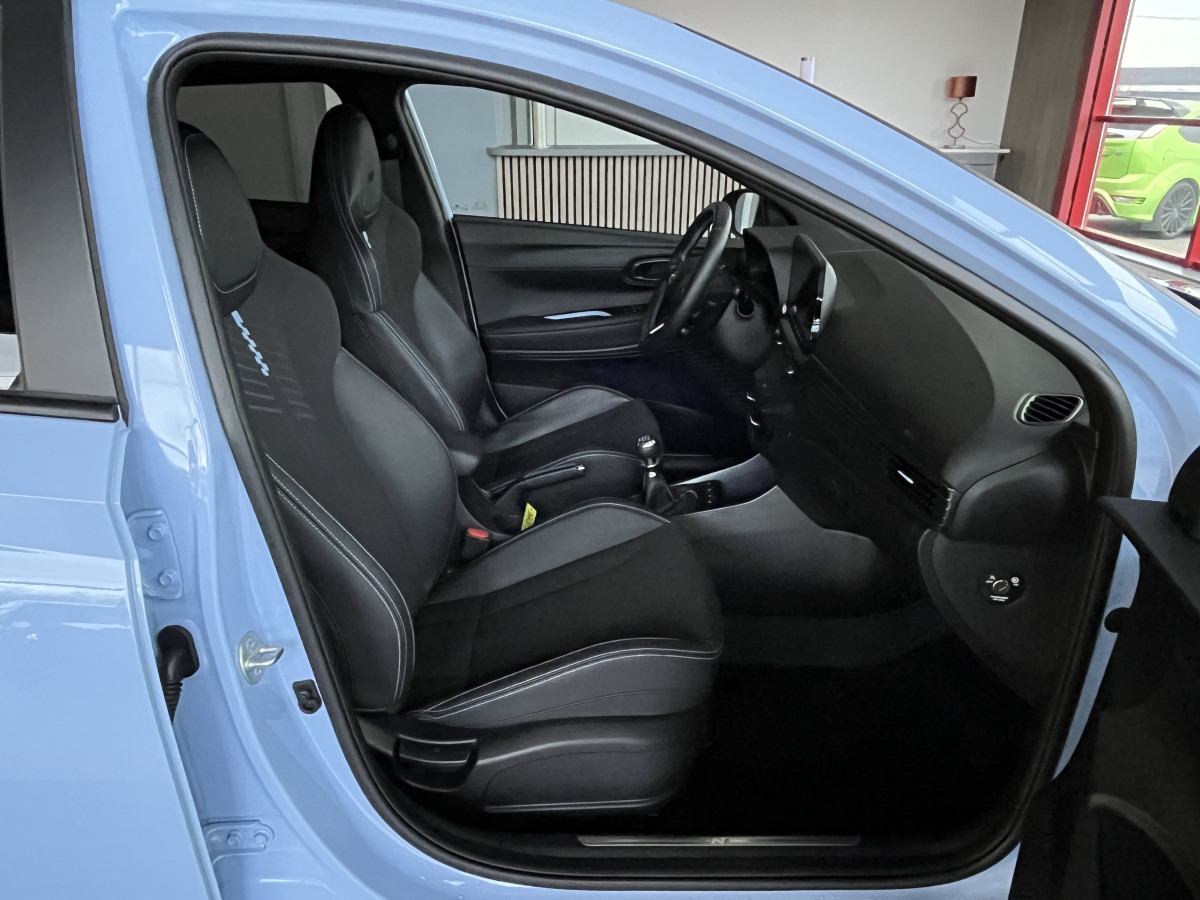 HYUNDAI I20 N 1,6 T-GDI 204 GPS CAMERA APPLE CARPLAY REGULATEUR LIMITEUR KEYLESS VIRTUAL COCKPIT DRIVE SELECT HIFI BOSE FULL LED DIFFERENTIEL A GLISSEMENT ETAT NEUF