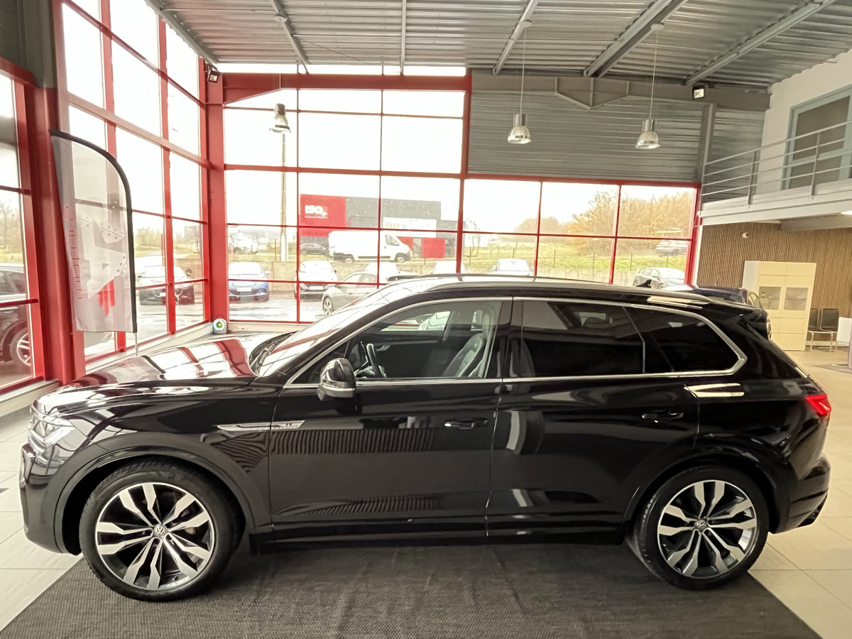 VOLKSWAGEN TOUAREG 3,0 V6 TDI 286 BVA8 R-LINE 4X4  ATTELAGE GPS CAMERA  DISCOVER PRO APPLE CAR PLAY  VIRTUAL COCKPIT CAMERA KEYLESS DYNAUDIO SUSPENSION PNEUMATIQUE FEUX MATRIX  FULL LED AFFICHAGE TETE HAUTE JANTES 21 EXCELLENT ETAT