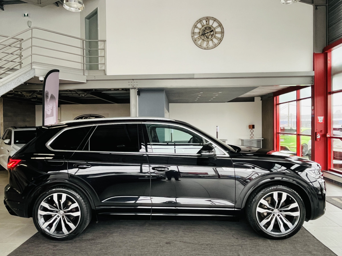 VOLKSWAGEN TOUAREG 3,0 V6 TDI 286 BVA8 R-LINE 4X4  ATTELAGE GPS CAMERA  DISCOVER PRO APPLE CAR PLAY  VIRTUAL COCKPIT CAMERA KEYLESS DYNAUDIO SUSPENSION PNEUMATIQUE FEUX MATRIX  FULL LED AFFICHAGE TETE HAUTE JANTES 21 EXCELLENT ETAT