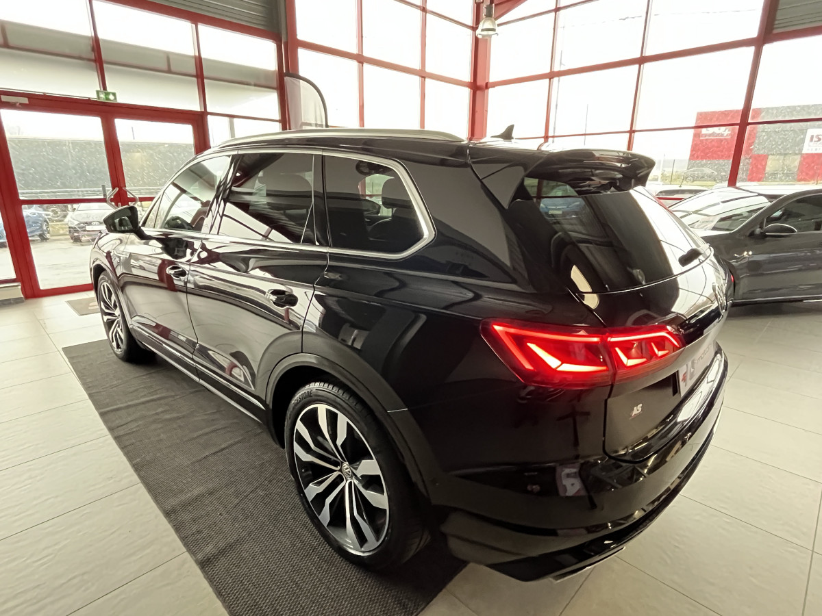 VOLKSWAGEN TOUAREG 3,0 V6 TDI 286 BVA8 R-LINE 4X4  ATTELAGE GPS CAMERA  DISCOVER PRO APPLE CAR PLAY  VIRTUAL COCKPIT CAMERA KEYLESS DYNAUDIO SUSPENSION PNEUMATIQUE FEUX MATRIX  FULL LED AFFICHAGE TETE HAUTE JANTES 21 EXCELLENT ETAT