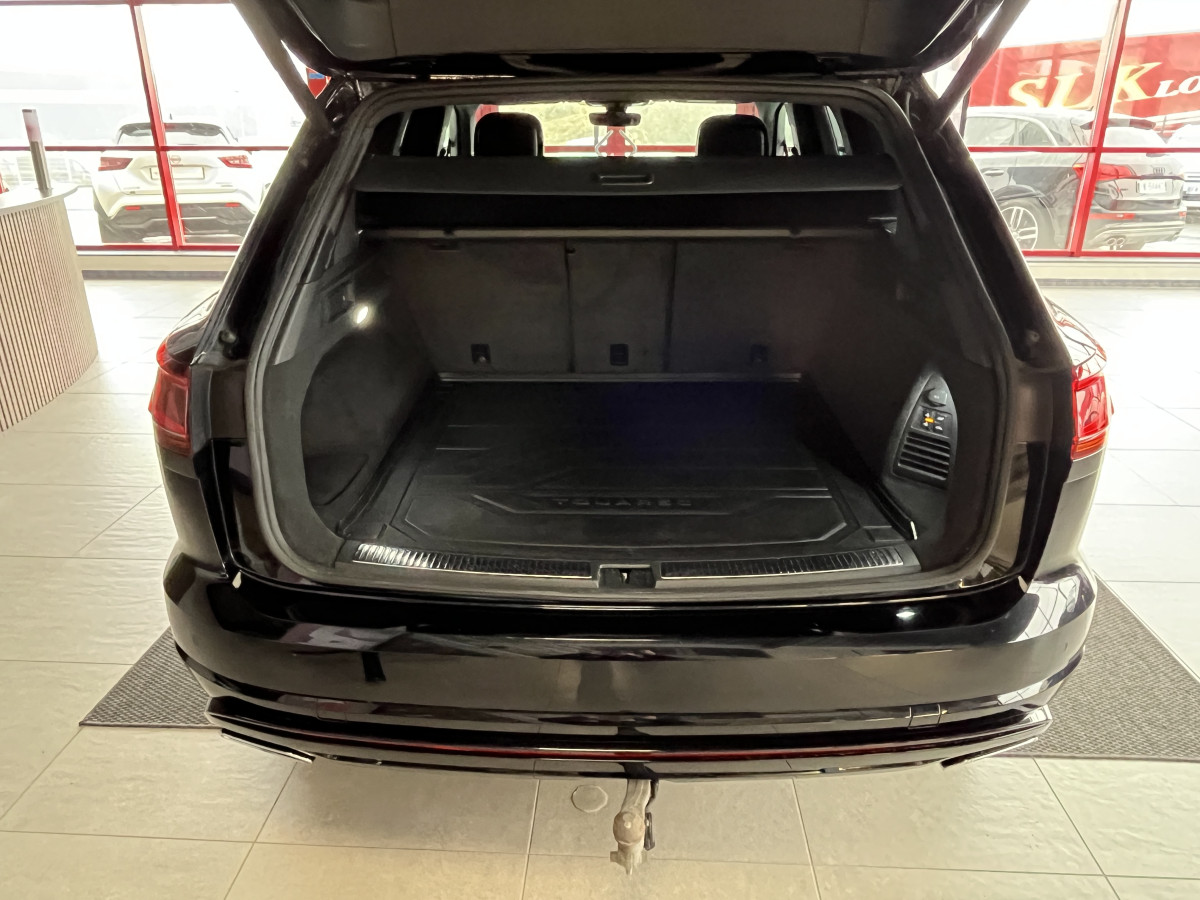 VOLKSWAGEN TOUAREG 3,0 V6 TDI 286 BVA8 R-LINE 4X4  ATTELAGE GPS CAMERA  DISCOVER PRO APPLE CAR PLAY  VIRTUAL COCKPIT CAMERA KEYLESS DYNAUDIO SUSPENSION PNEUMATIQUE FEUX MATRIX  FULL LED AFFICHAGE TETE HAUTE JANTES 21 EXCELLENT ETAT