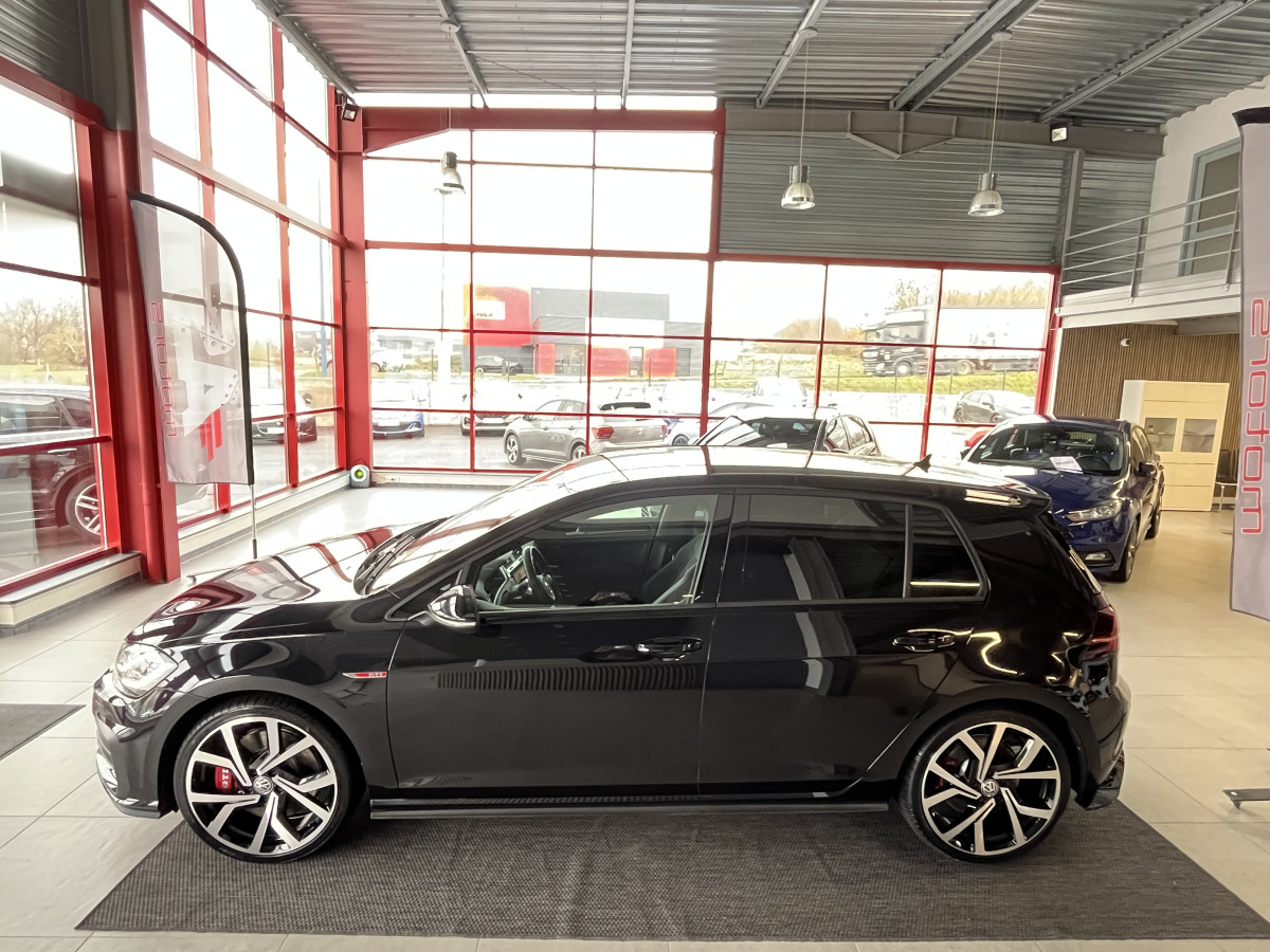 VW GOLF 7 GTI PERFORMANCE 2,0 TSI 245 DSG7 GPS CAMERA APPLE CAR PLAY ACC DCC DIGITAL KEYLESS COCKPIT LIMITEUR REGULATEUR ADAPTATIF FULL LED JANTES BRESCIA EXCELLENT ETAT