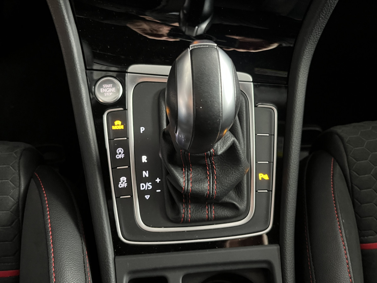 VW GOLF 7 GTI PERFORMANCE 2,0 TSI 245 DSG7 GPS CAMERA APPLE CAR PLAY ACC DCC DIGITAL KEYLESS COCKPIT LIMITEUR REGULATEUR ADAPTATIF FULL LED JANTES BRESCIA EXCELLENT ETAT