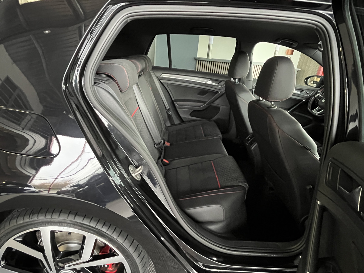 VW GOLF 7 GTI PERFORMANCE 2,0 TSI 245 DSG7 GPS CAMERA APPLE CAR PLAY ACC DCC DIGITAL KEYLESS COCKPIT LIMITEUR REGULATEUR ADAPTATIF FULL LED JANTES BRESCIA EXCELLENT ETAT