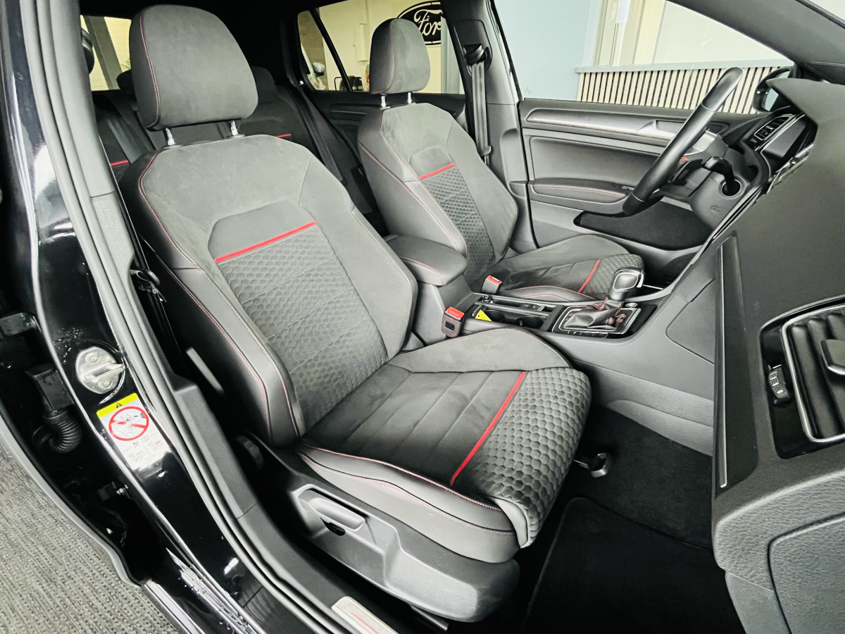 VW GOLF 7 GTI PERFORMANCE 2,0 TSI 245 DSG7 GPS CAMERA APPLE CAR PLAY ACC DCC DIGITAL KEYLESS COCKPIT LIMITEUR REGULATEUR ADAPTATIF FULL LED JANTES BRESCIA EXCELLENT ETAT