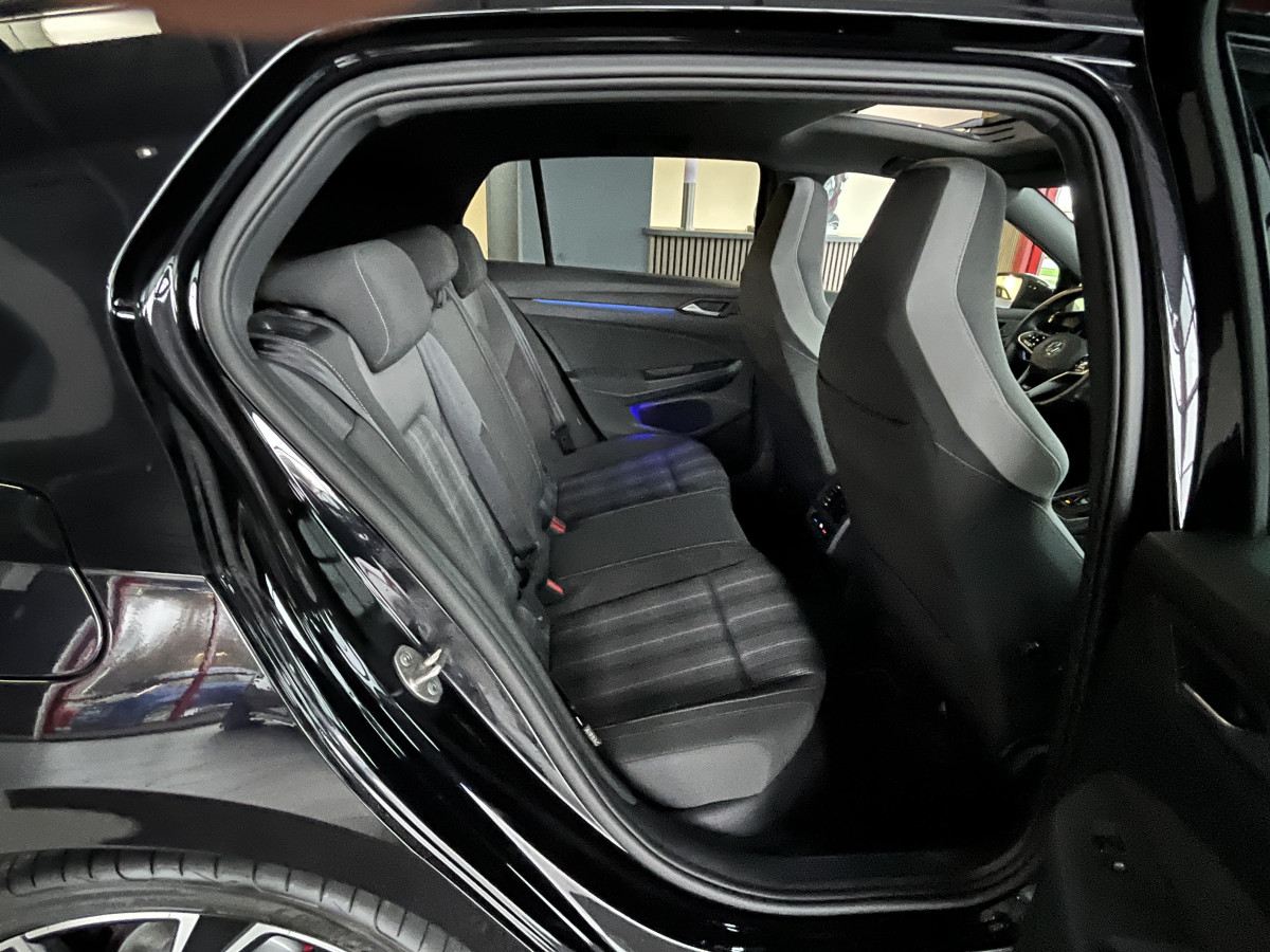 VOLKSWAGEN GOLF 8 GTD 2,0 TDI 200 DSG7 TOIT PANORAMIQUE GPS CAMERA  ATTELAGE  REGULATEUR ADAPTATIF  LIMITEUR FULL LED APPLE CARPLAY KEYLESS  EXCELLENT ETAT