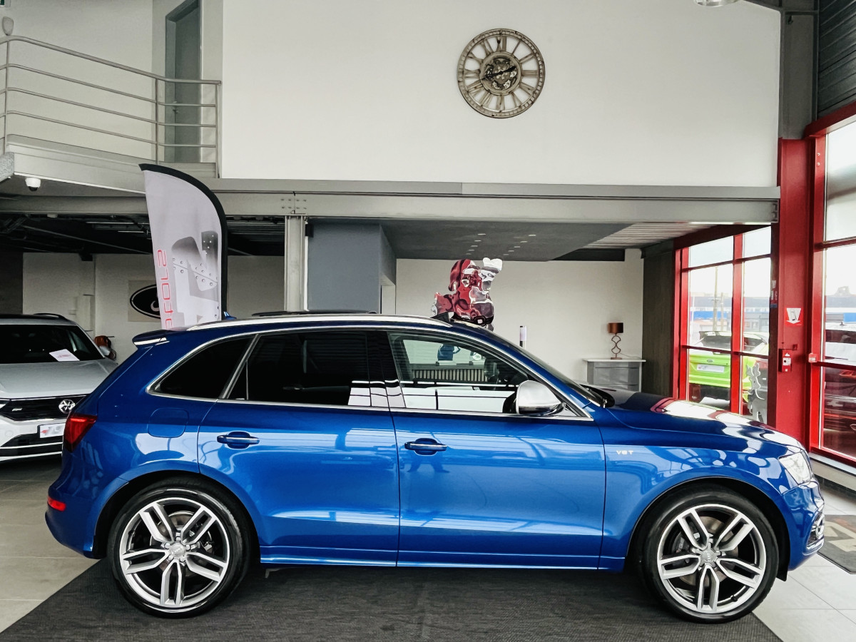 AUDI SQ5 TDI V6 313 QUATTRO BVA8 QUATTRO TOIT PANORAMIQUE  ATTELAGE ELECTRIQUE GPS CAMERA KEYLESS HIFI BANG OLUFSEN  REGULATEUR ADAPTATIF BI-XENON  ALU BROSSÉ PARK PILOT  JANTE 21 EXCELLENT ETAT