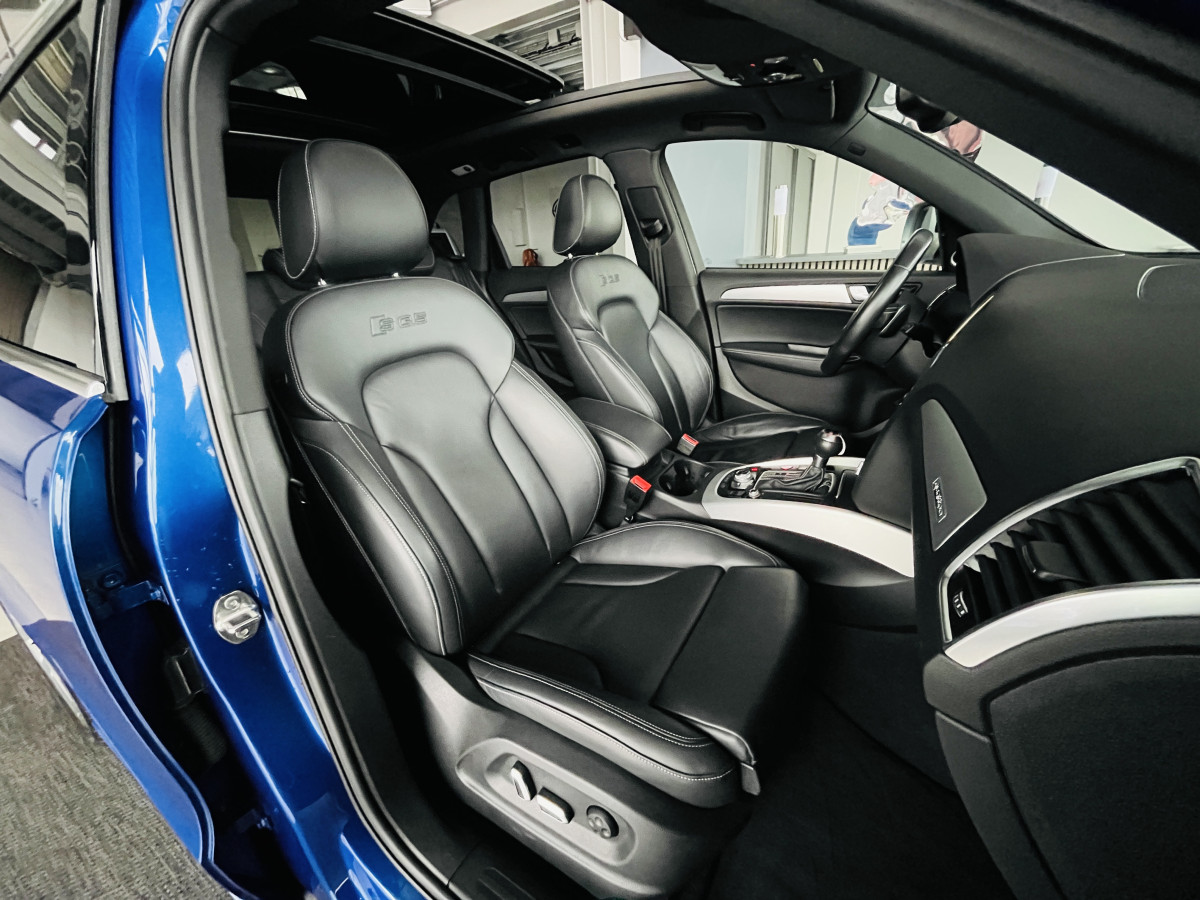 AUDI SQ5 TDI V6 313 QUATTRO BVA8 QUATTRO TOIT PANORAMIQUE  ATTELAGE ELECTRIQUE GPS CAMERA KEYLESS HIFI BANG OLUFSEN  REGULATEUR ADAPTATIF BI-XENON  ALU BROSSÉ PARK PILOT  JANTE 21 EXCELLENT ETAT