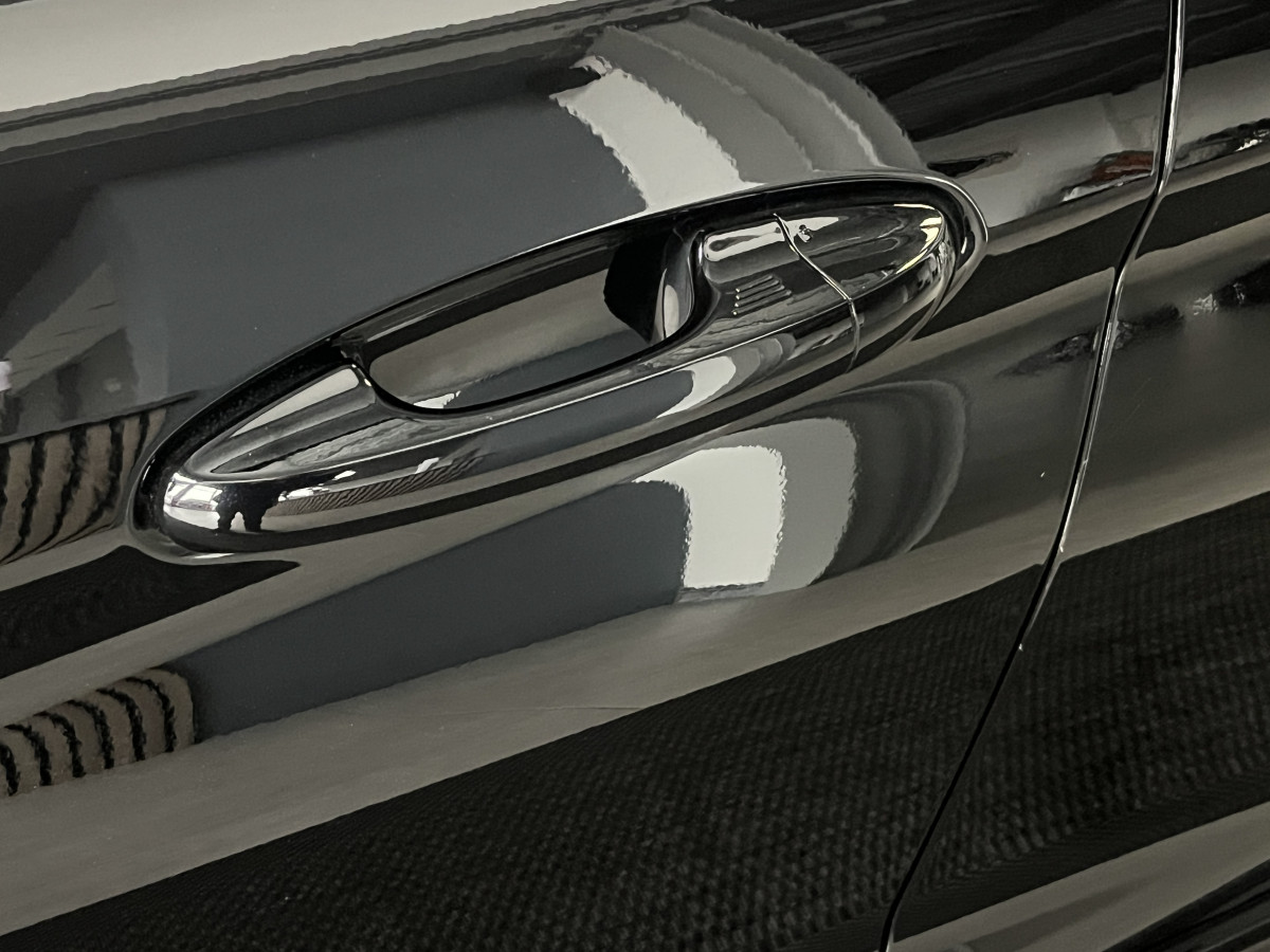 FORD FIESTA ST 1,5 200  GPS  APPLE CARPLAY KEYLESS PACK HIVER FEUX HALOGENE  BLUETOOTH HIFI B&O  REGULATEUR LIMITEUR JANTES 18  EXCELLENT ETAT