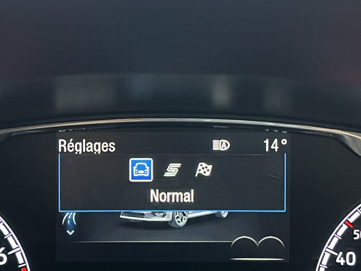 FORD FIESTA ST 1,5 200  GPS  APPLE CARPLAY KEYLESS PACK HIVER FEUX HALOGENE  BLUETOOTH HIFI B&O  REGULATEUR LIMITEUR JANTES 18  EXCELLENT ETAT