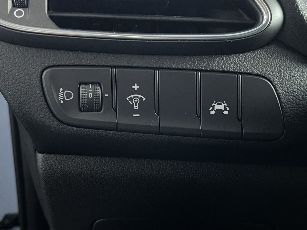 HYUNDAI I 30 N 2,0 T-GDI  275 PRFORMANCE GPS CAMERA APPLE CARPLAY KEYLESS PARK PILOT PACK HIVER  DIFFERENTIEL A GLISSERMENT REGULATEUR LIMITEUR FEUX LED EXCELLENT ETAT