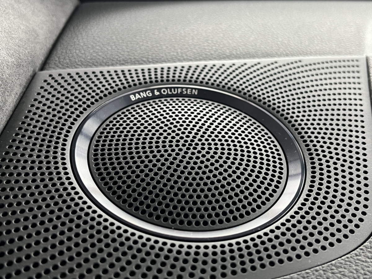 AUDI SQ5 3,0  TDI V6 326 COMPETITION BVA8 QUATTRO TOIT PANORAMIQUE ATTELAGE ELECTRIQUE GPS CAMERA HIFI B&O KEYLESS CARBON   REGULATEUR ADAPTATIF BI-XENON CHAUFFAGE ADDITIONNEL  PARK PILOT  DRIVE SELECT JANTE 21 FULL OPTIONS  EXCELLENT ETAT