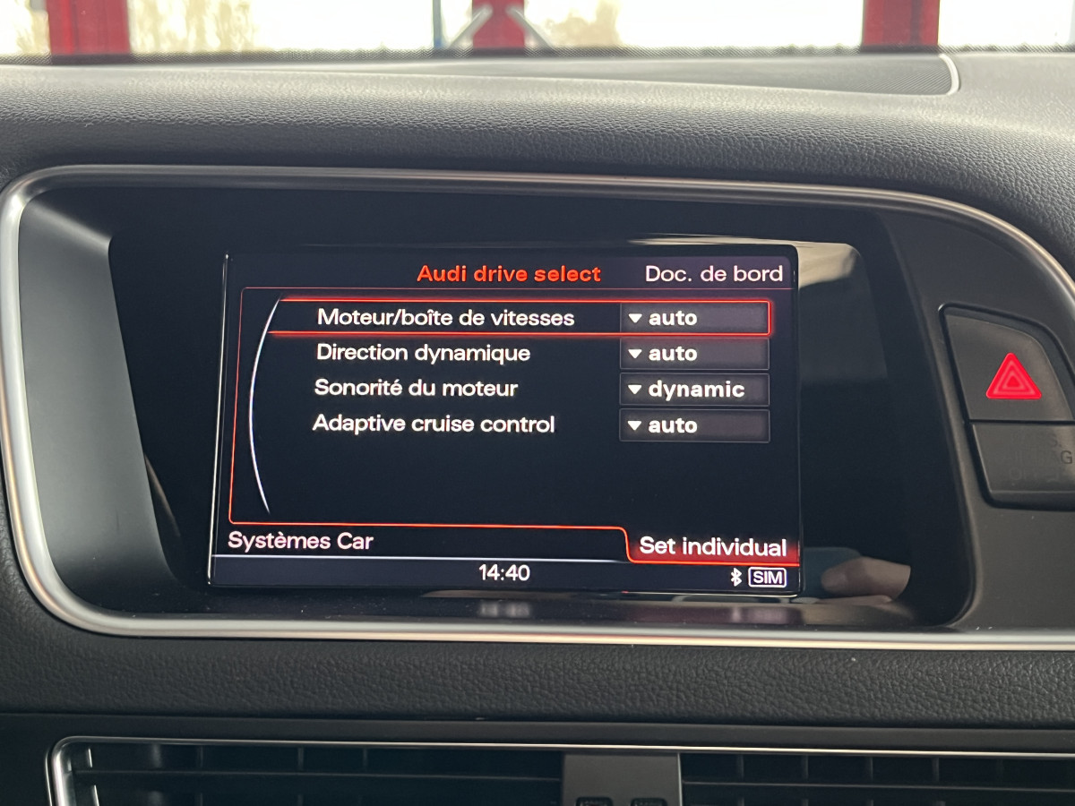 AUDI SQ5 3,0  TDI V6 326 COMPETITION BVA8 QUATTRO TOIT PANORAMIQUE ATTELAGE ELECTRIQUE GPS CAMERA HIFI B&O KEYLESS CARBON   REGULATEUR ADAPTATIF BI-XENON CHAUFFAGE ADDITIONNEL  PARK PILOT  DRIVE SELECT JANTE 21 FULL OPTIONS  EXCELLENT ETAT