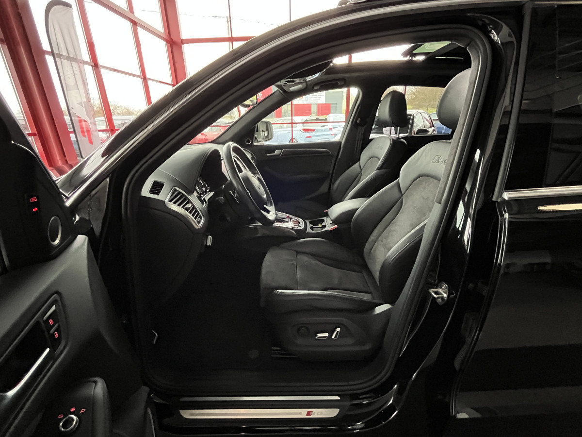 AUDI SQ5 3,0  TDI V6 326 COMPETITION BVA8 QUATTRO TOIT PANORAMIQUE ATTELAGE ELECTRIQUE GPS CAMERA HIFI B&O KEYLESS CARBON   REGULATEUR ADAPTATIF BI-XENON CHAUFFAGE ADDITIONNEL  PARK PILOT  DRIVE SELECT JANTE 21 FULL OPTIONS  EXCELLENT ETAT
