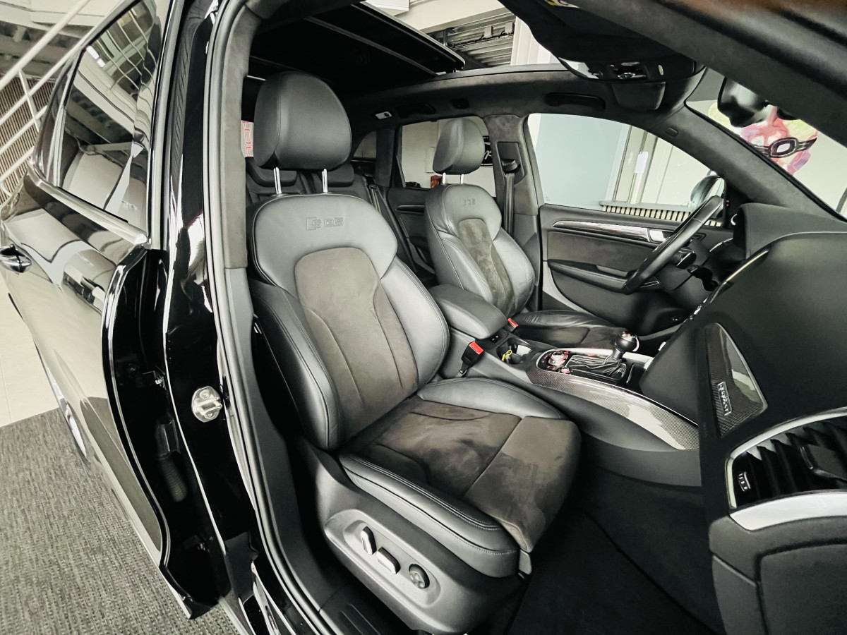 AUDI SQ5 3,0  TDI V6 326 COMPETITION BVA8 QUATTRO TOIT PANORAMIQUE ATTELAGE ELECTRIQUE GPS CAMERA HIFI B&O KEYLESS CARBON   REGULATEUR ADAPTATIF BI-XENON CHAUFFAGE ADDITIONNEL  PARK PILOT  DRIVE SELECT JANTE 21 FULL OPTIONS  EXCELLENT ETAT