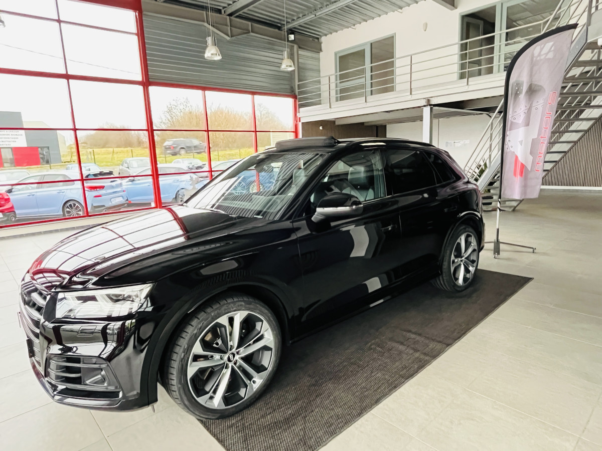 AUDI SQ5 3,0  TDI V6 347 BVA8 QUATTRO TOIT PANORAMIQUE OUVRANT  GPS CAMERA APPLE CARPLAY HIFI B&O KEYLESS  REGULATEUR ADAPTATIF FEUX MATRIX LED   PARK PILOT  DRIVE SELECT JANTE 21 FULL OPTIONS  EXCELLENT ETAT