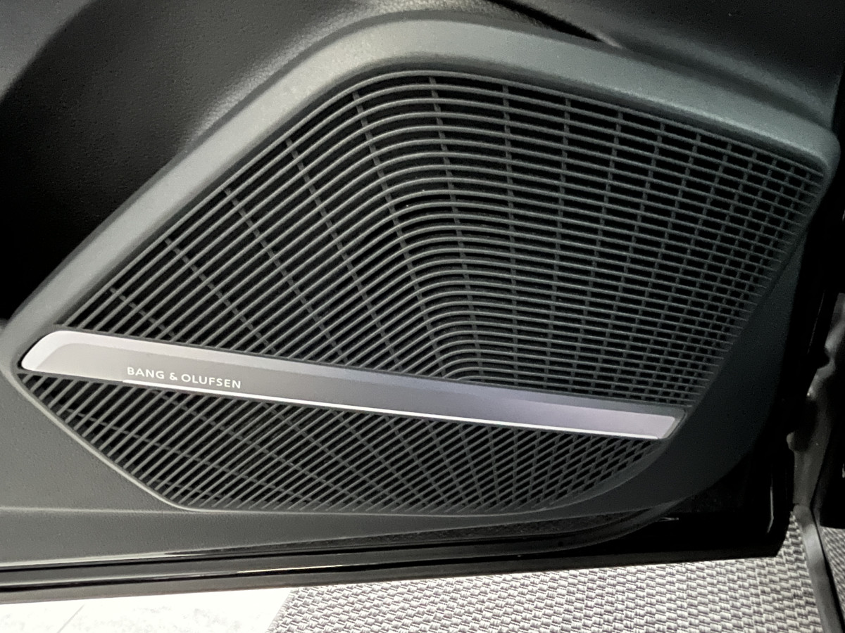 AUDI SQ5 3,0  TDI V6 347 BVA8 QUATTRO TOIT PANORAMIQUE OUVRANT  GPS CAMERA APPLE CARPLAY HIFI B&O KEYLESS  REGULATEUR ADAPTATIF FEUX MATRIX LED   PARK PILOT  DRIVE SELECT JANTE 21 FULL OPTIONS  EXCELLENT ETAT