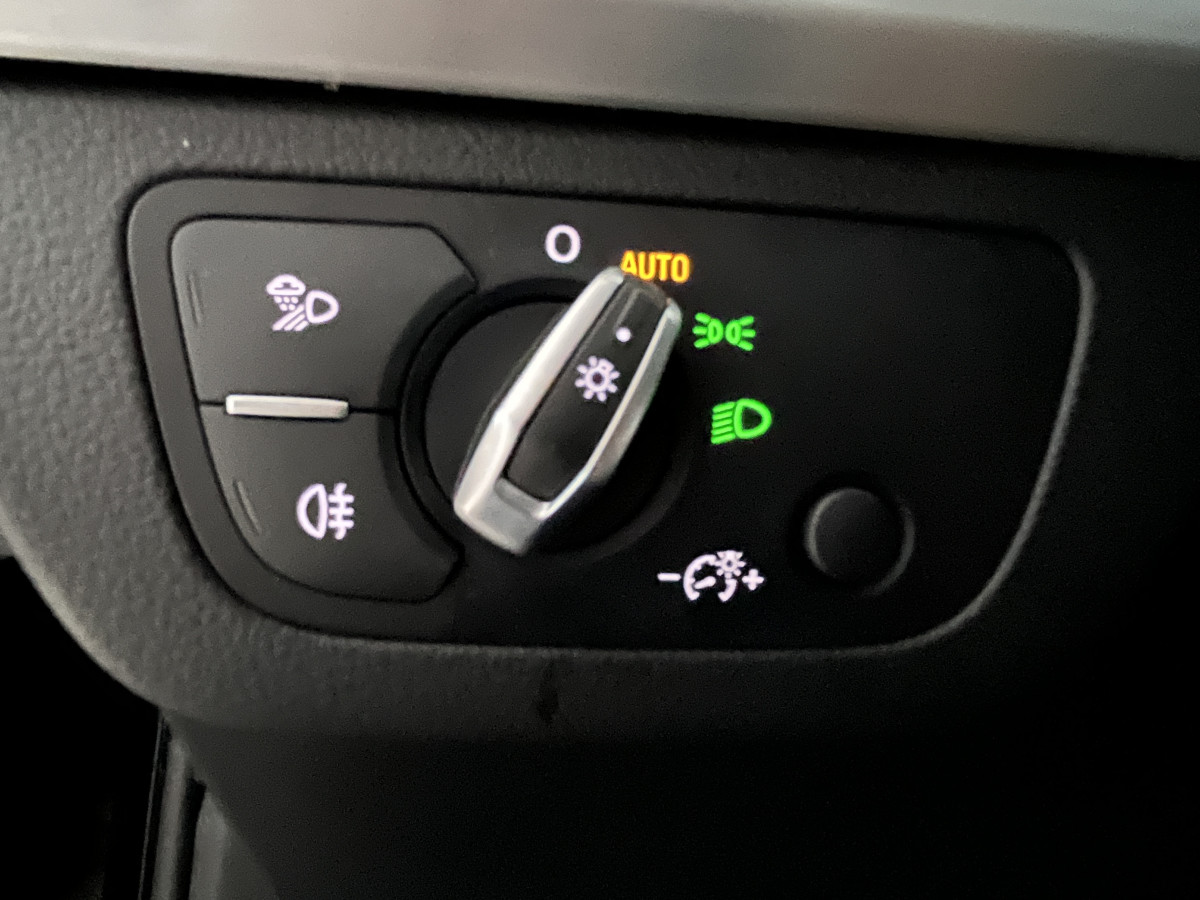 AUDI SQ5 3,0  TDI V6 347 BVA8 QUATTRO TOIT PANORAMIQUE OUVRANT  GPS CAMERA APPLE CARPLAY HIFI B&O KEYLESS  REGULATEUR ADAPTATIF FEUX MATRIX LED   PARK PILOT  DRIVE SELECT JANTE 21 FULL OPTIONS  EXCELLENT ETAT