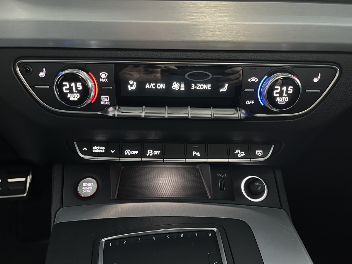 AUDI SQ5 3,0  TDI V6 347 BVA8 QUATTRO TOIT PANORAMIQUE OUVRANT  GPS CAMERA APPLE CARPLAY HIFI B&O KEYLESS  REGULATEUR ADAPTATIF FEUX MATRIX LED   PARK PILOT  DRIVE SELECT JANTE 21 FULL OPTIONS  EXCELLENT ETAT