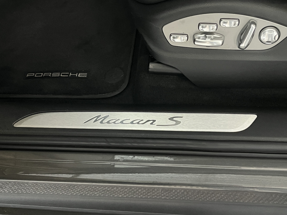 PORSCHE MACAN S DIESEL 3,0 V6 258 4X4 PDK TOIT PANORAMIQUE ATTELAGE GPS CAMERA PASM REGULATEUR HIFI BOSE BI-XENON PACK CHRONO SPORT