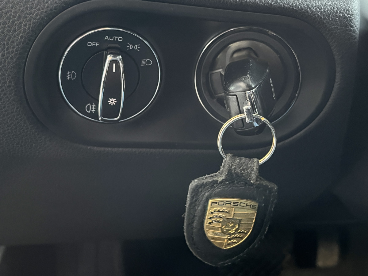 PORSCHE MACAN S DIESEL 3,0 V6 258 4X4 PDK TOIT PANORAMIQUE ATTELAGE GPS CAMERA PASM REGULATEUR HIFI BOSE BI-XENON PACK CHRONO SPORT