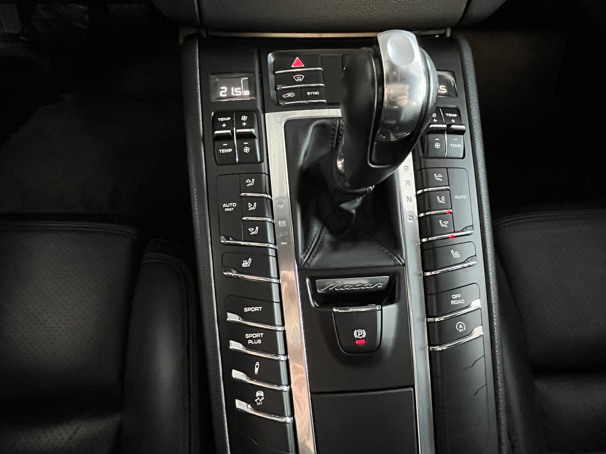 PORSCHE MACAN S DIESEL 3,0 V6 258 4X4 PDK TOIT PANORAMIQUE ATTELAGE GPS CAMERA PASM REGULATEUR HIFI BOSE BI-XENON PACK CHRONO SPORT