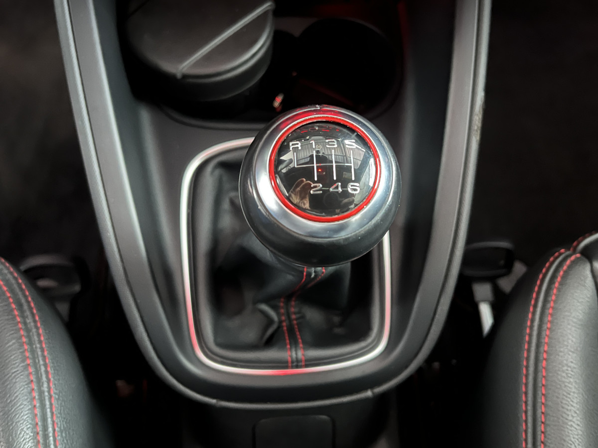 AUDI S1 SPORTBACK 2,0 TFSI  231 QUATTRO GPS KEYLESS  DRIVE SELECT JANTES ALU 18 BI-XENON REGULATEUR HIFI BOSE EXCELLENT ETAT