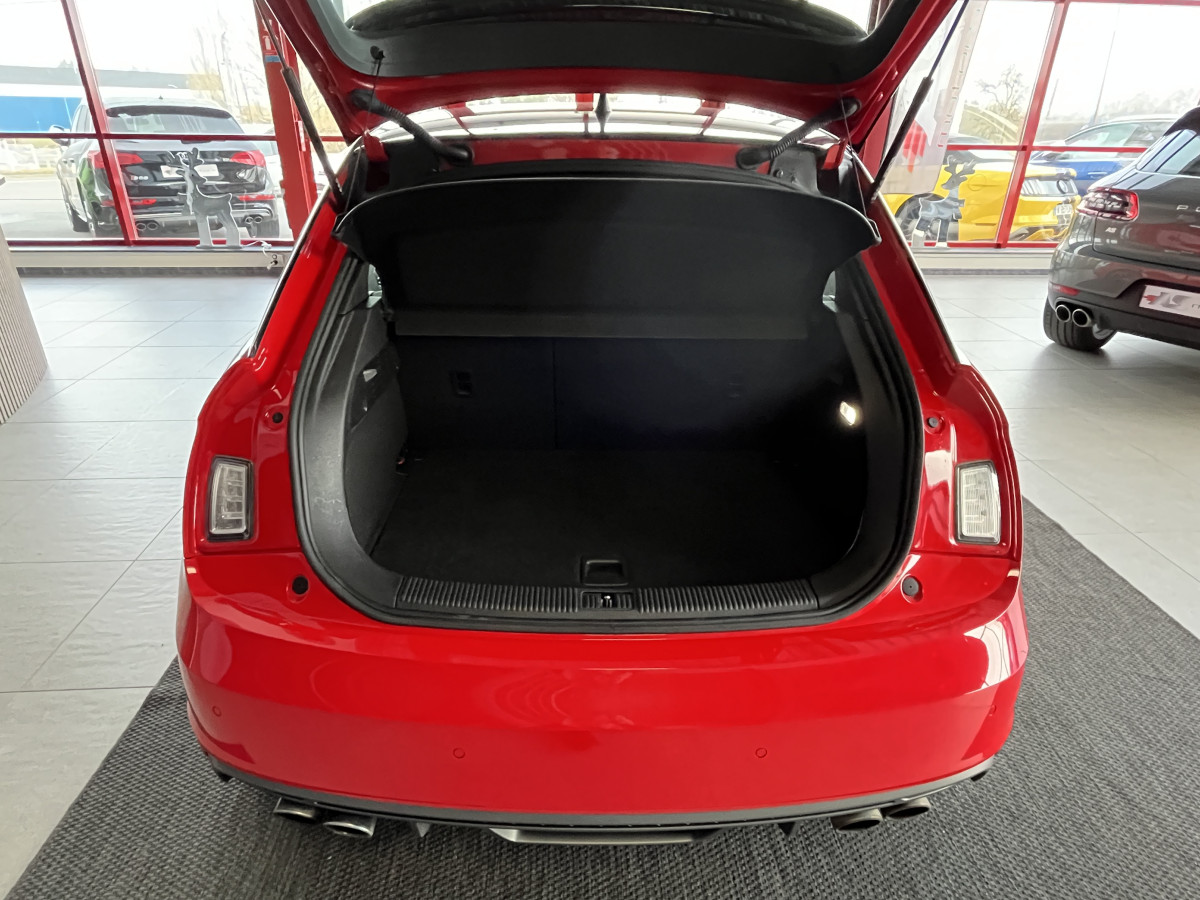 AUDI S1 SPORTBACK 2,0 TFSI  231 QUATTRO GPS KEYLESS  DRIVE SELECT JANTES ALU 18 BI-XENON REGULATEUR HIFI BOSE EXCELLENT ETAT