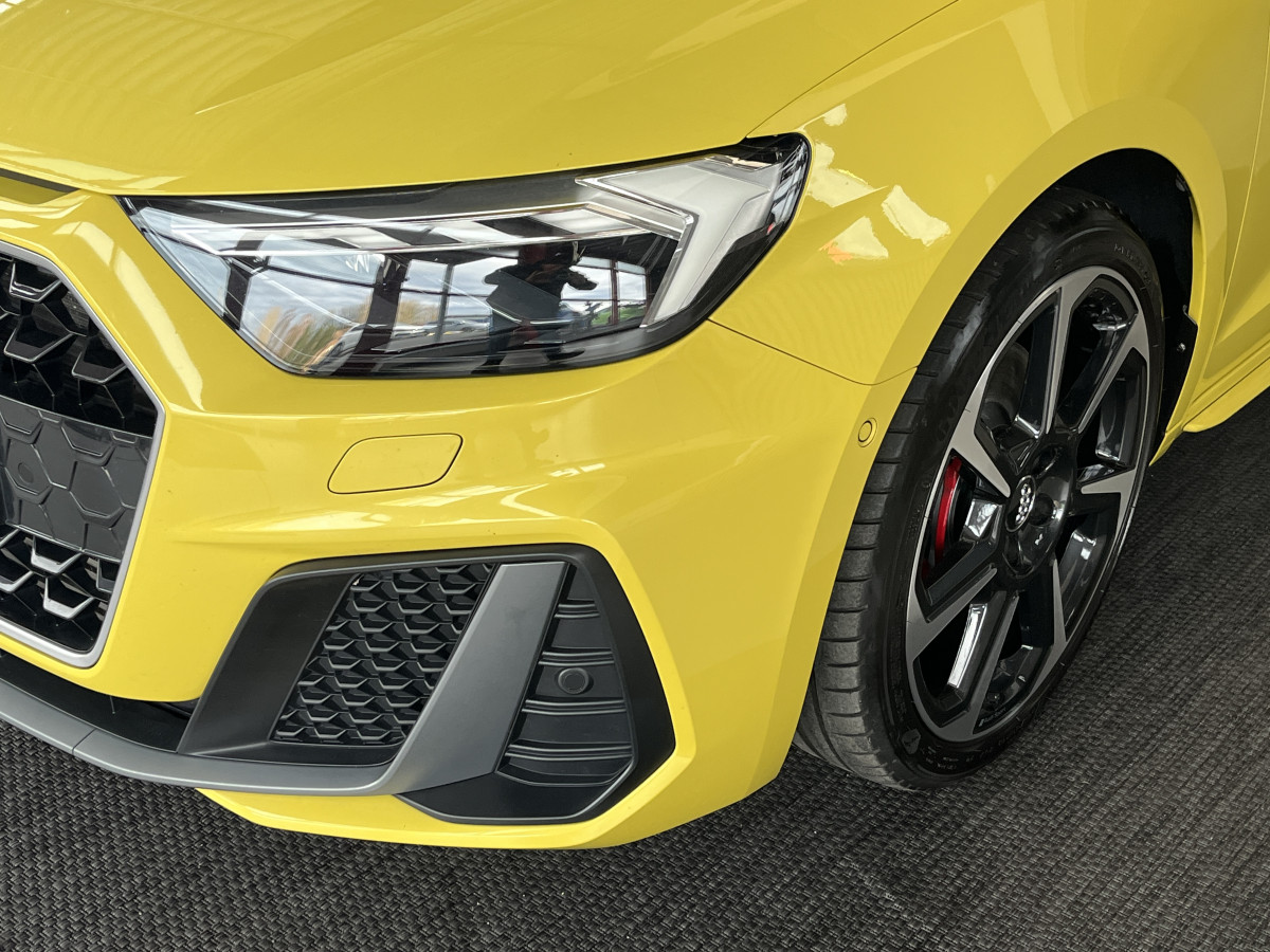 AUDI A1 SPORTBACK  40 TFSI 2,0  200  FULL S-LINE S-TRONIC 6  GPS ANDROID APPLE CARPLAY KEYLESS FULL LED REGULATEUR ADAPTATIF LIMITEUR  DRIVE SELECT DIGITAL HIFI B&O COCKPIT PARK PILOT JANTES ALU 18  EXCELLENT ETAT